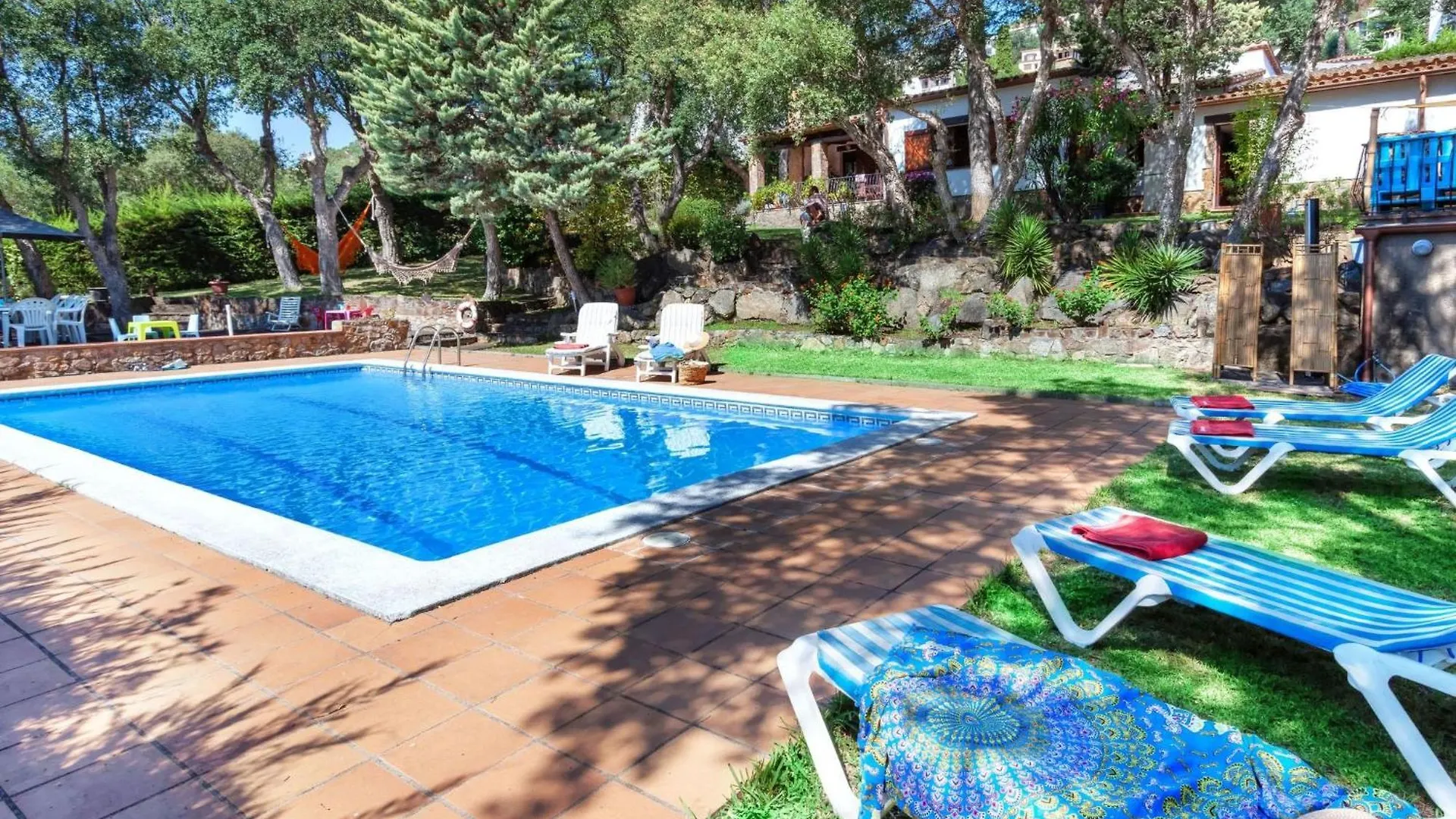 Holiday Home La Plaza By Interhome contacts